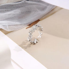 Beautiful Butterfly Open Ring - Adjustable & Chic for Women