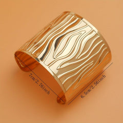 Metal Water Stripe Shape Bracelet