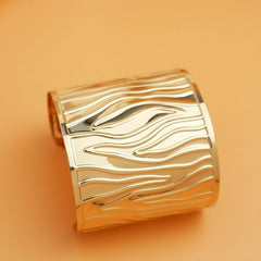 Metal Water Stripe Shape Bracelet
