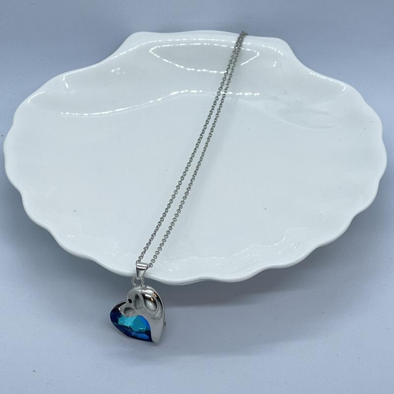 Dog Necklace Heart Crystal Puppy Dog Pendant Necklace