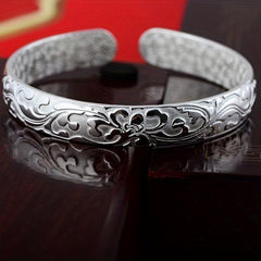 Vintage Silvery Adjustable Bracelet Antique Cuff Bangle with Flower Pattern