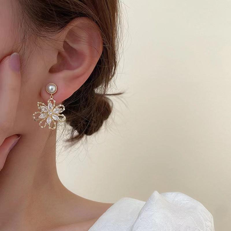 Pearl Flower Drop Earrings for Women
