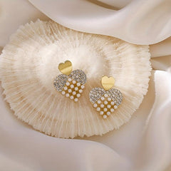 Vintage Sweet Pearl Rhinestone Heart Stud Earrings for Women