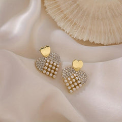 Vintage Sweet Pearl Rhinestone Heart Stud Earrings for Women