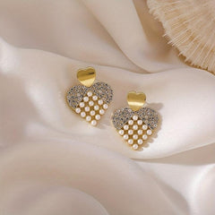 Vintage Sweet Pearl Rhinestone Heart Stud Earrings for Women