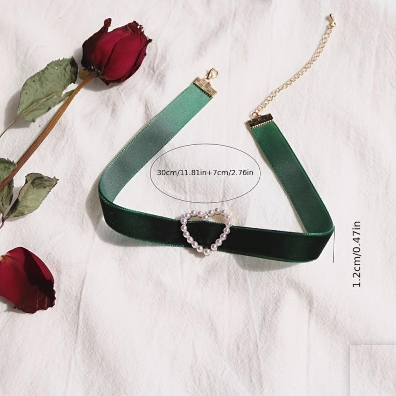 Choker Women's Collar Clavicle Chain Velvet Neckband Pearl Love Necklace