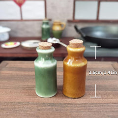 2pcs Mini Traditional Ceramic Jar Cork Sealed Seasoning Jar