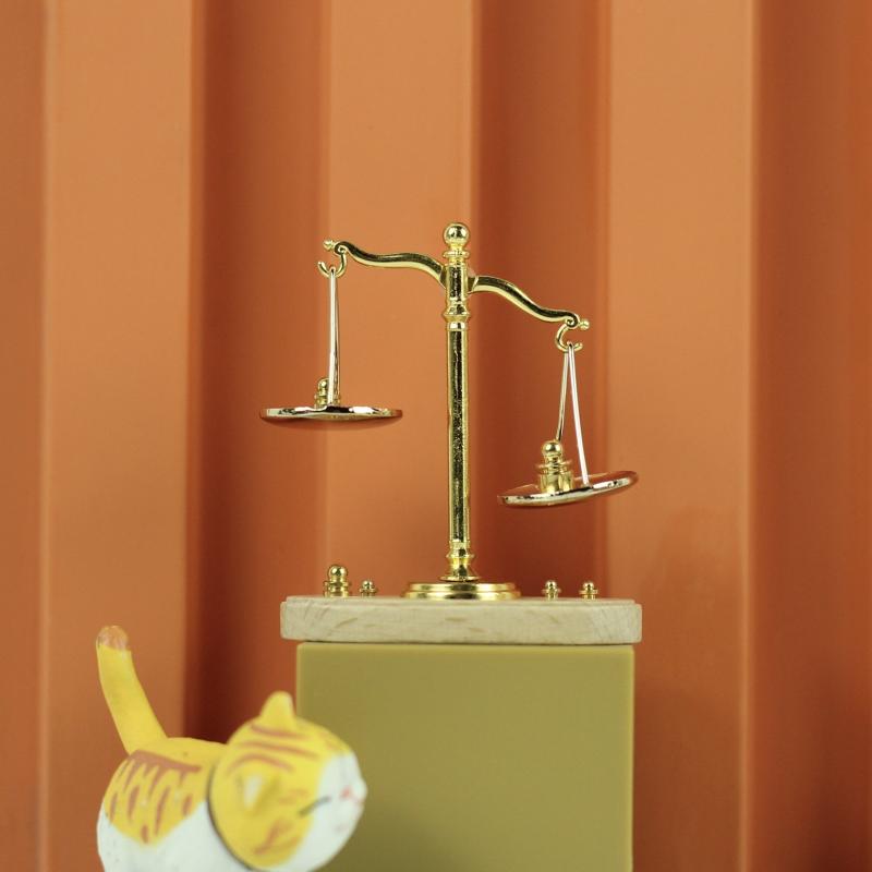 Mini Doll House Accessories Simulation Alloy Scales Family Toy Puzzle Model