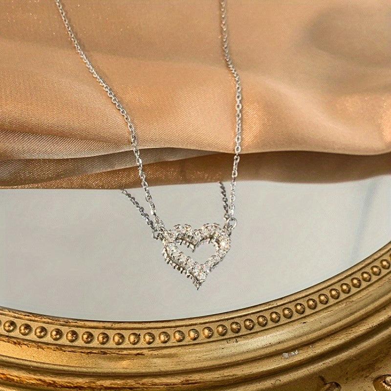 Shining Ladies Faux Diamond Heart Pendant Necklace