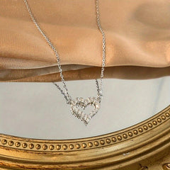 Shining Ladies Faux Diamond Heart Pendant Necklace