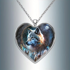 Heart-Shaped Wolf Necklace Family Anniversary Gift
