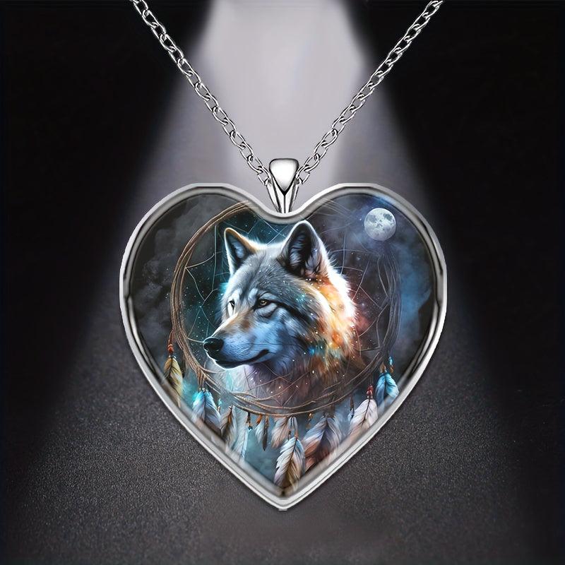 Heart-Shaped Wolf Necklace Family Anniversary Gift