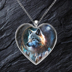 Heart-Shaped Wolf Necklace Family Anniversary Gift