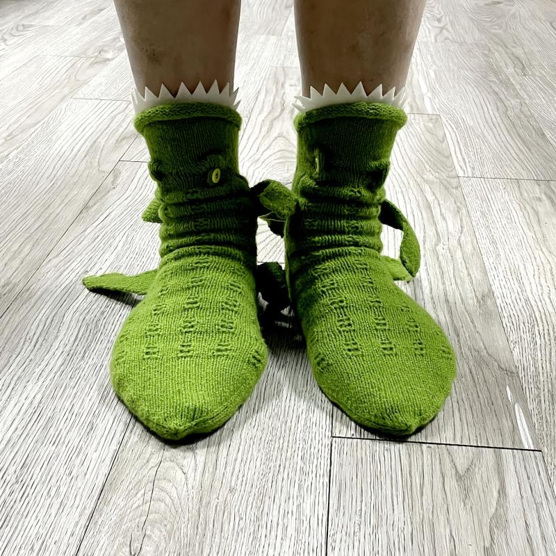 3D Crocodile Wool Socks Mid-calf Warm Funny Novelty Green Winter Autumn Pair