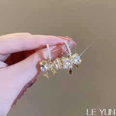 Stylish Summer Light Bow Pearl Earrings