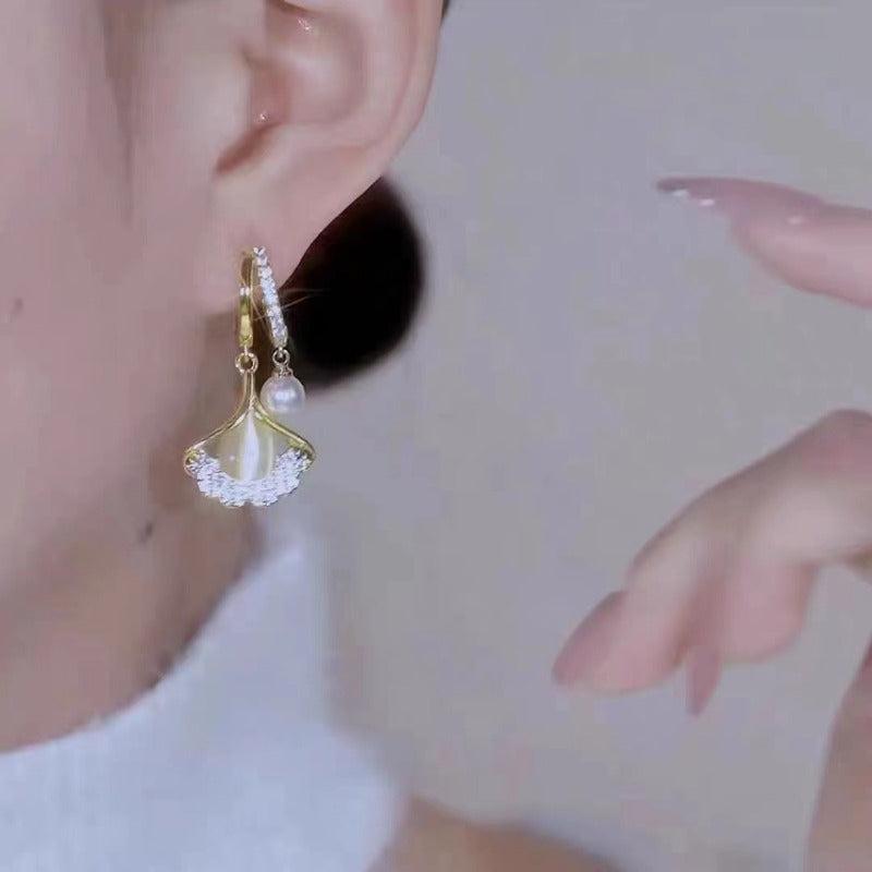French Pearl Earrings Gingko Leaf Design Lightweight Earrings