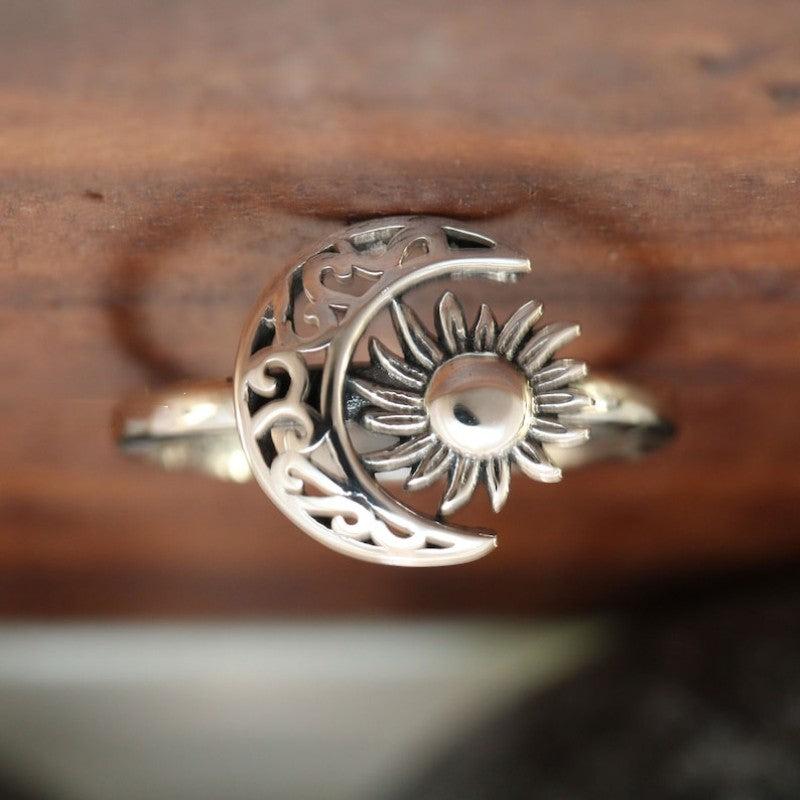 Vintage Silvery Plated Bohemian Moon & Sun Ring Jewelry