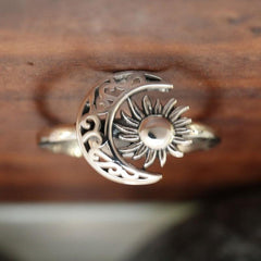Vintage Silvery Plated Bohemian Moon & Sun Ring Jewelry