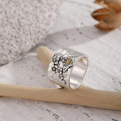 Vintage Butterfly Carved Stone Ring - Golden Party Jewelry