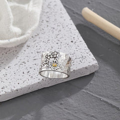 Vintage Butterfly Carved Stone Ring - Golden Party Jewelry