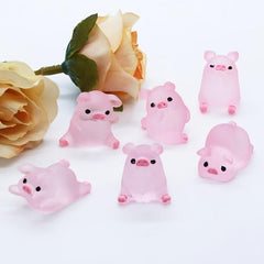 30pcs Mini Resin Luminous Pigs for DIY Christmas Decorations, Birthdays, Parties
