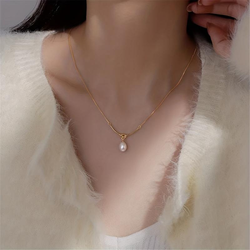 Geometric Lines Faux Pearl Rope Knot Pendant Necklace