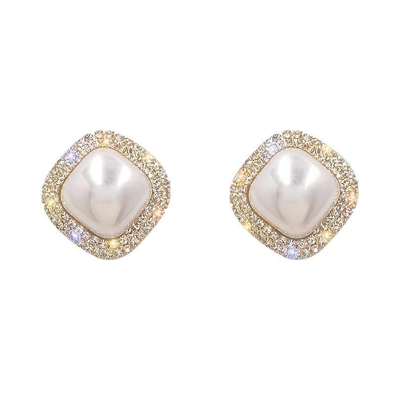 Red Stud Earrings Female Light Style Sense Niche Temperament Earrings