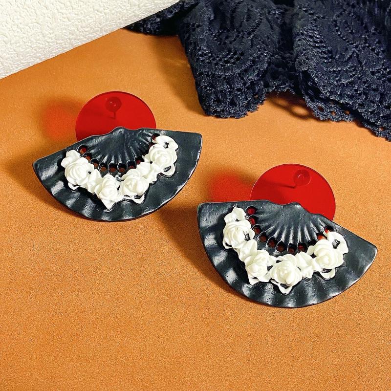 Chinese Style 3D Relief Fan Earrings