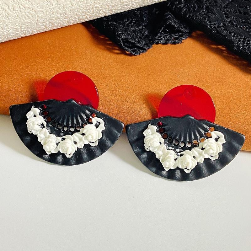 Chinese Style 3D Relief Fan Earrings