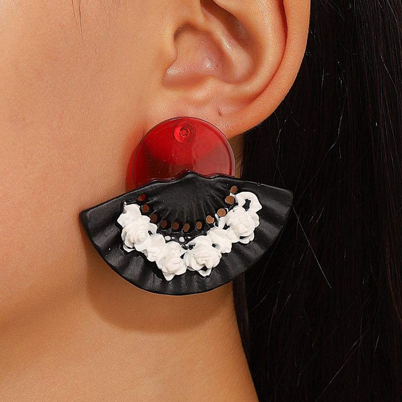 Chinese Style 3D Relief Fan Earrings