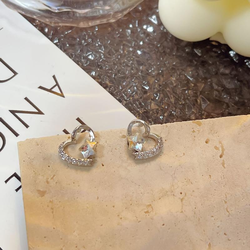 Hollow Love Earrings Female Sweet Star Stud Ear Jewelry