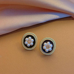 Retro Faux Pearl Flower Earrings for Women