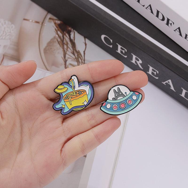 Cartoon Spaceship Jewelry Brooch - Fun and Quirky Accessory
