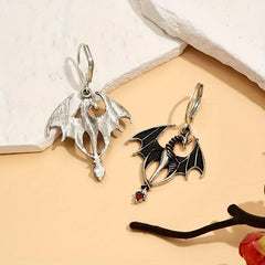 Dark Skull Claw Earrings Gothic Exaggerated Earrings Retro Totem