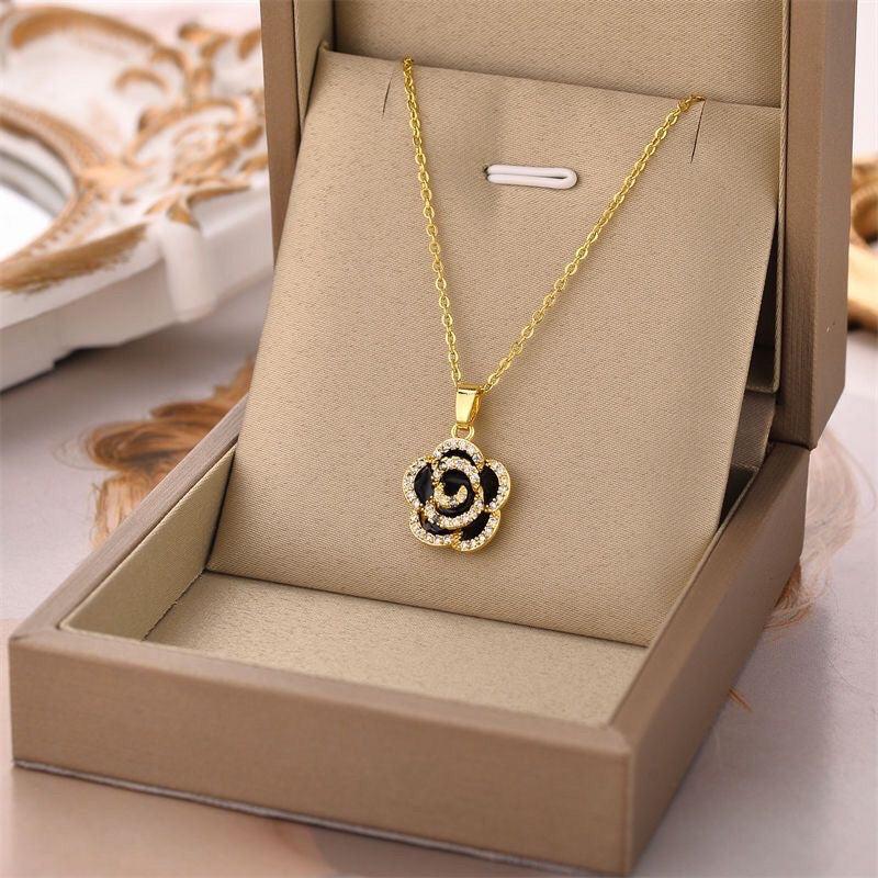 Niche Camellia Necklace Female Clavicle Chain Temperament Neck Chain
