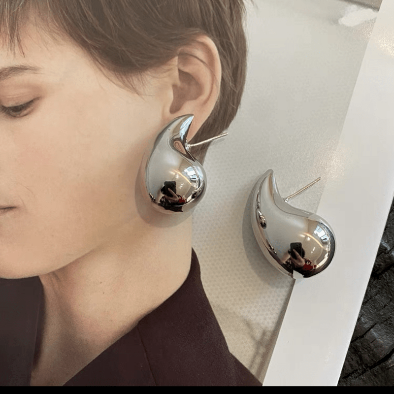 Water Drop Temperament Stud Earrings