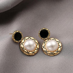 Retro Golden Fragrant Wind Earrings Tide