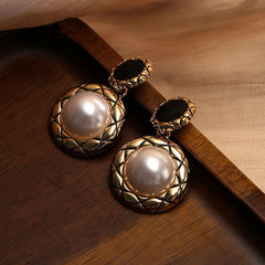 Retro Golden Fragrant Wind Earrings Tide