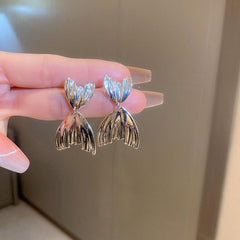 Metal Pleated Fishtail Earrings