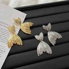 Metal Pleated Fishtail Earrings