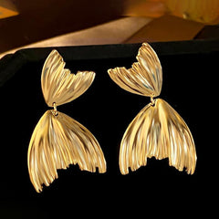 Metal Pleated Fishtail Earrings
