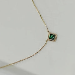 Emerald Square Sugar Clavicle Chain Jewelry