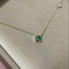 Emerald Square Sugar Clavicle Chain Jewelry