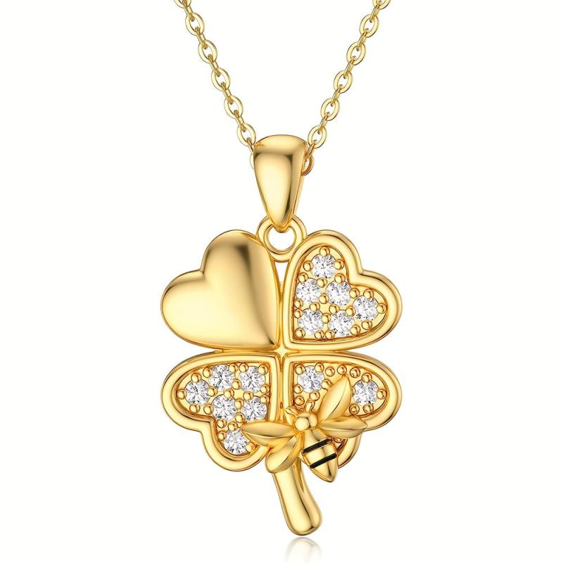 Fashionable Four Leaf Clover Pendant Necklace Love Four Leaf Clover Necklace