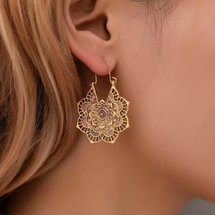 Retro Hollow Flower Earrings Vintage Carved Party Jewelry Gift For Wife