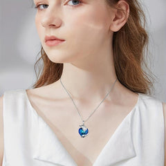 Wolf and Heart Crystal Pendant Necklace - Ideal Gift for Any Occasion