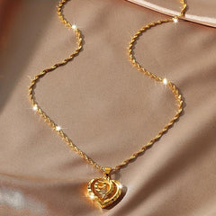 Hollow Heart Women's Necklace for Wedding Dinner Party