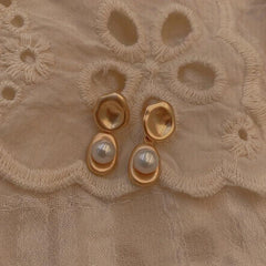 Vintage French Painting Style Rose Inlaid Pearl Silvery Needle Earrings