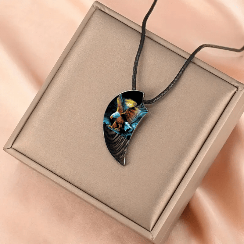Retro Eagle & Moon Necklace Men Women Banquet Party Jewelry