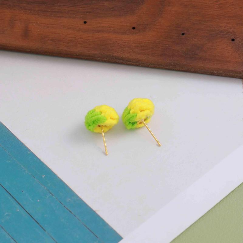 Hand woven Mini Strawberry Earrings Set